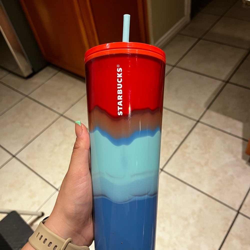 - Starbucks cups